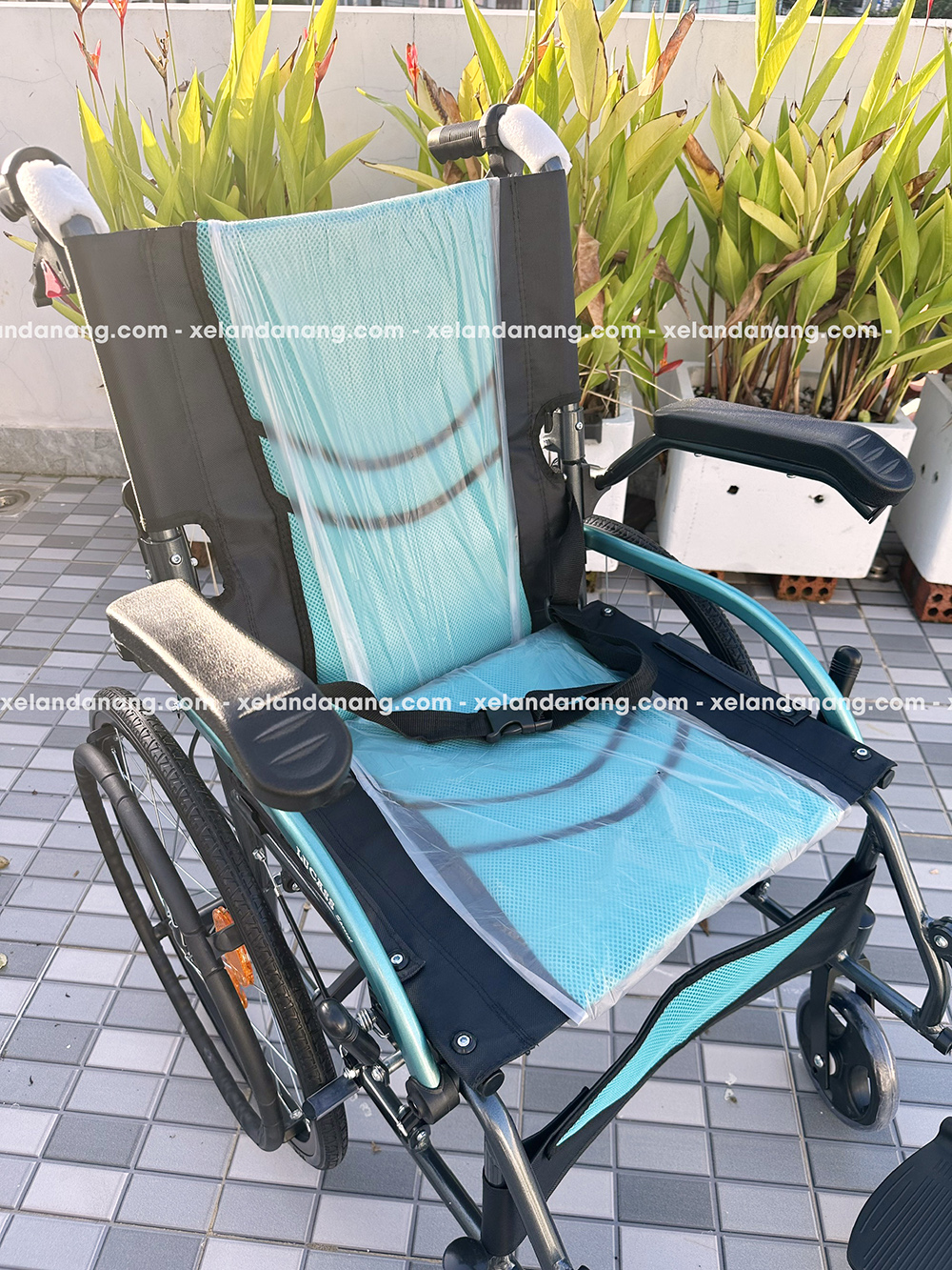 Xe lăn khung nhôm lucass DX63HK Đà Nẵng